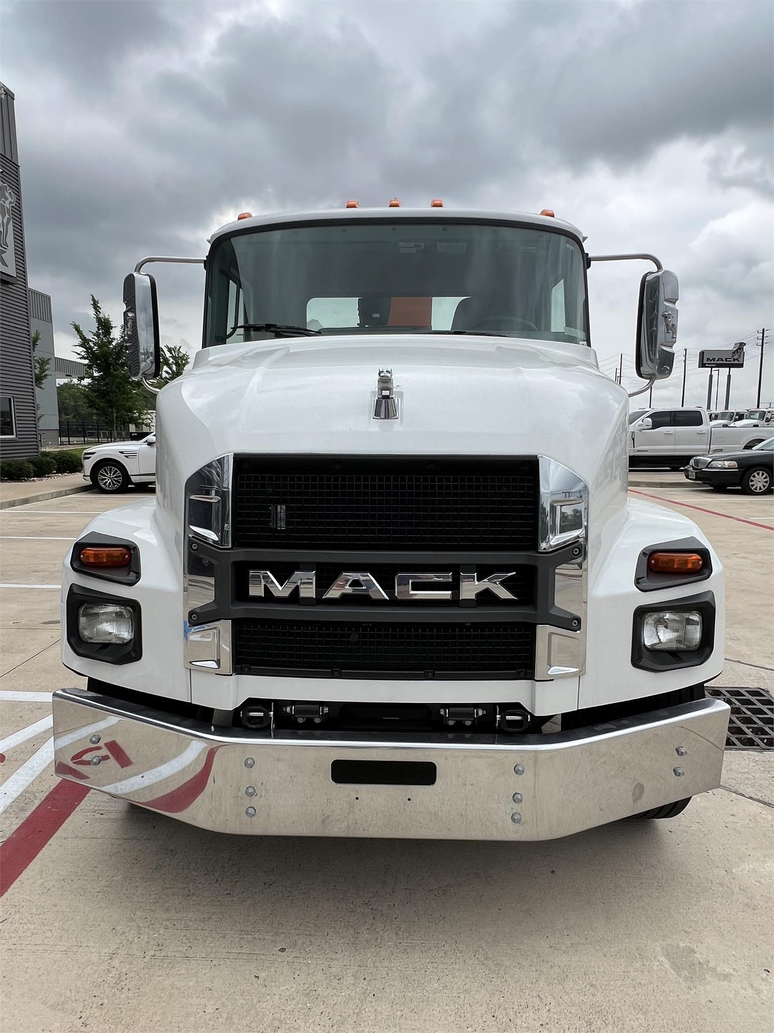 2024 MACK MD7 - image 5 of 6