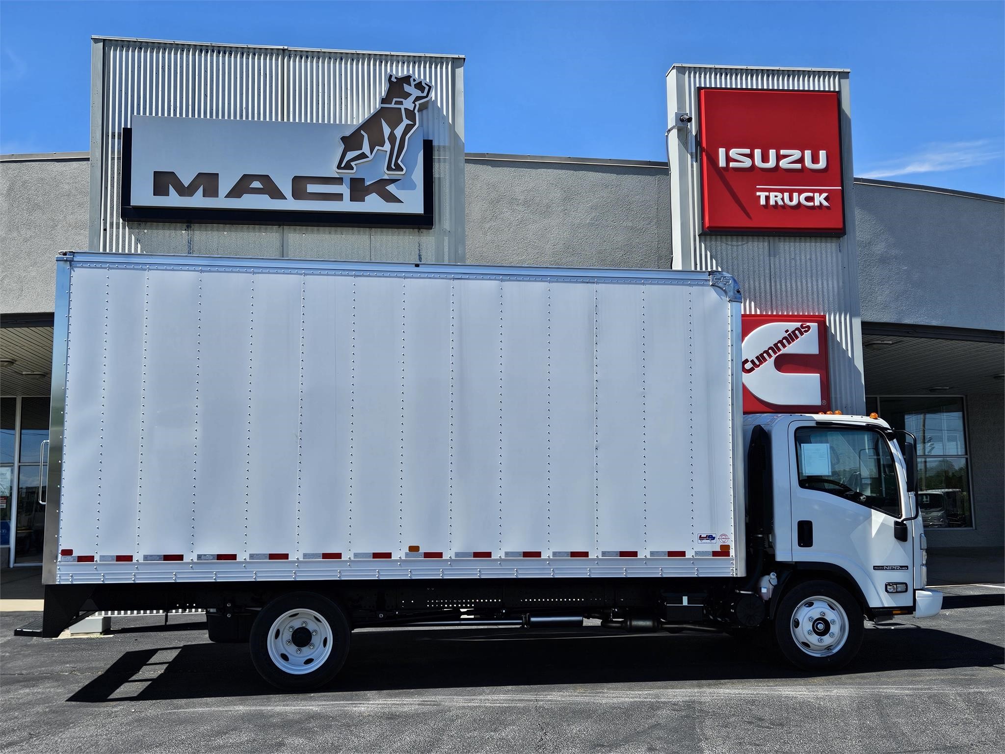 2024 ISUZU NPR HD - image 1 of 6