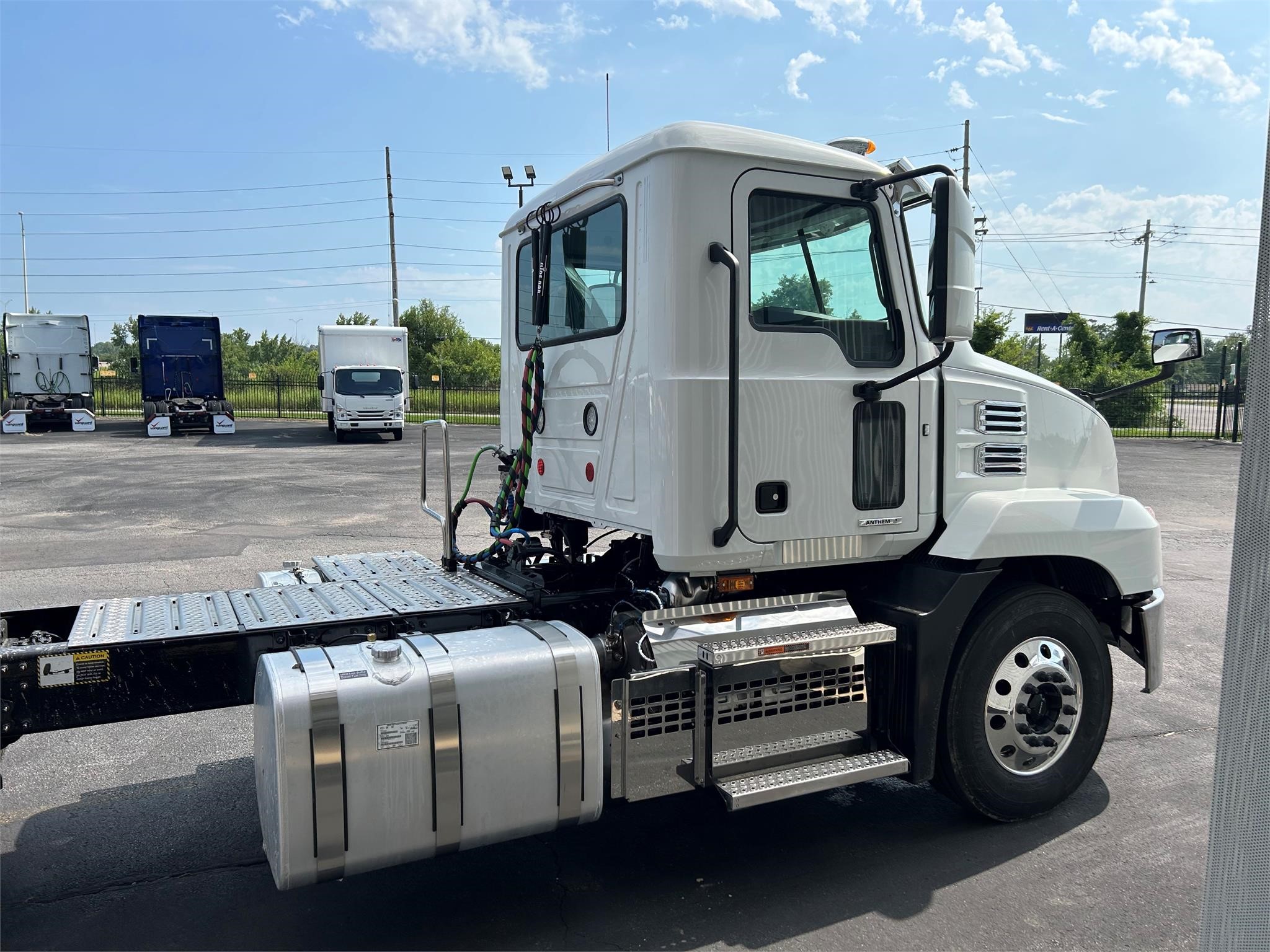 2025 MACK ANTHEM 64T - image 3 of 6