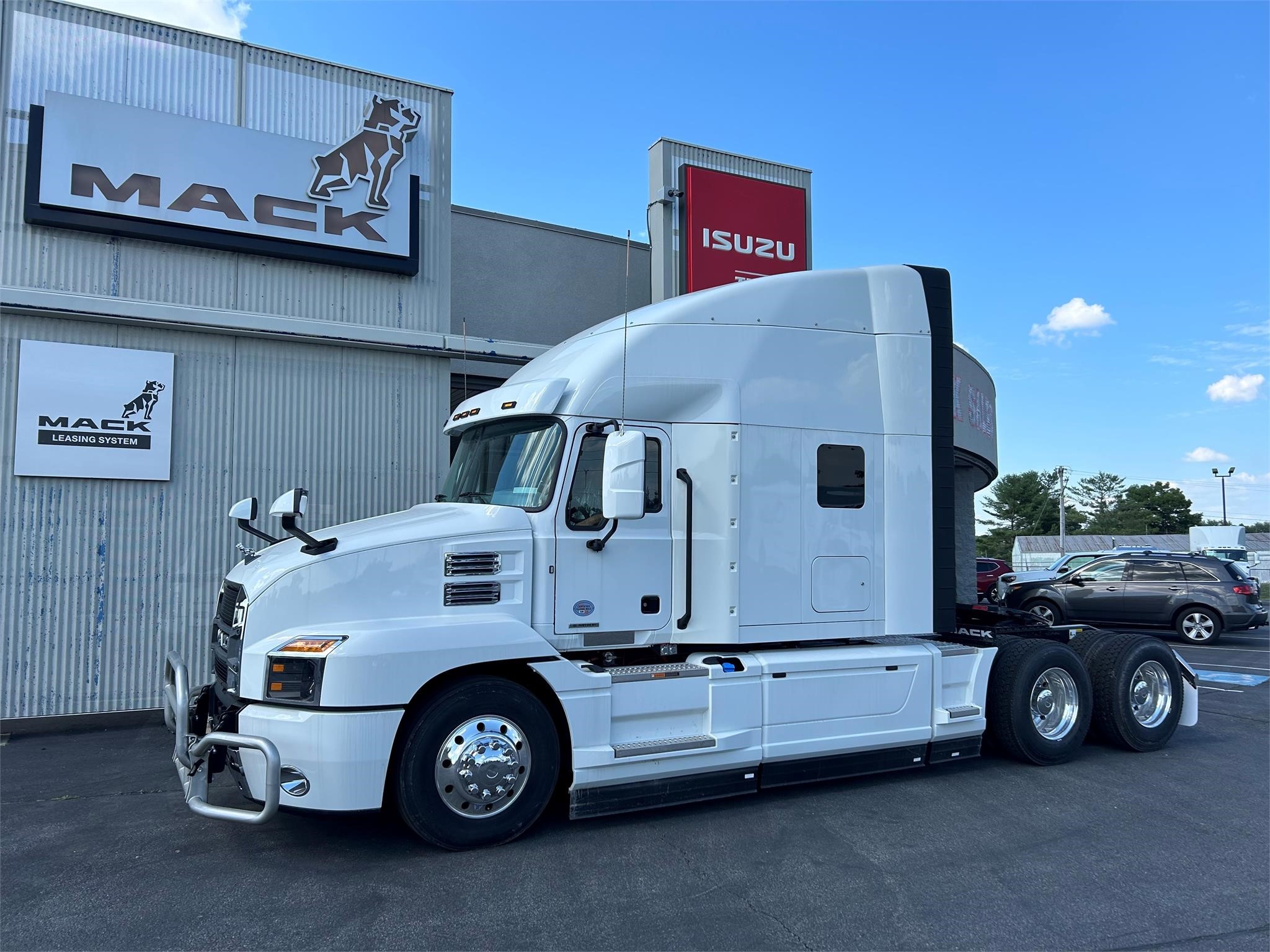 2025 MACK ANTHEM 64T - image 1 of 6