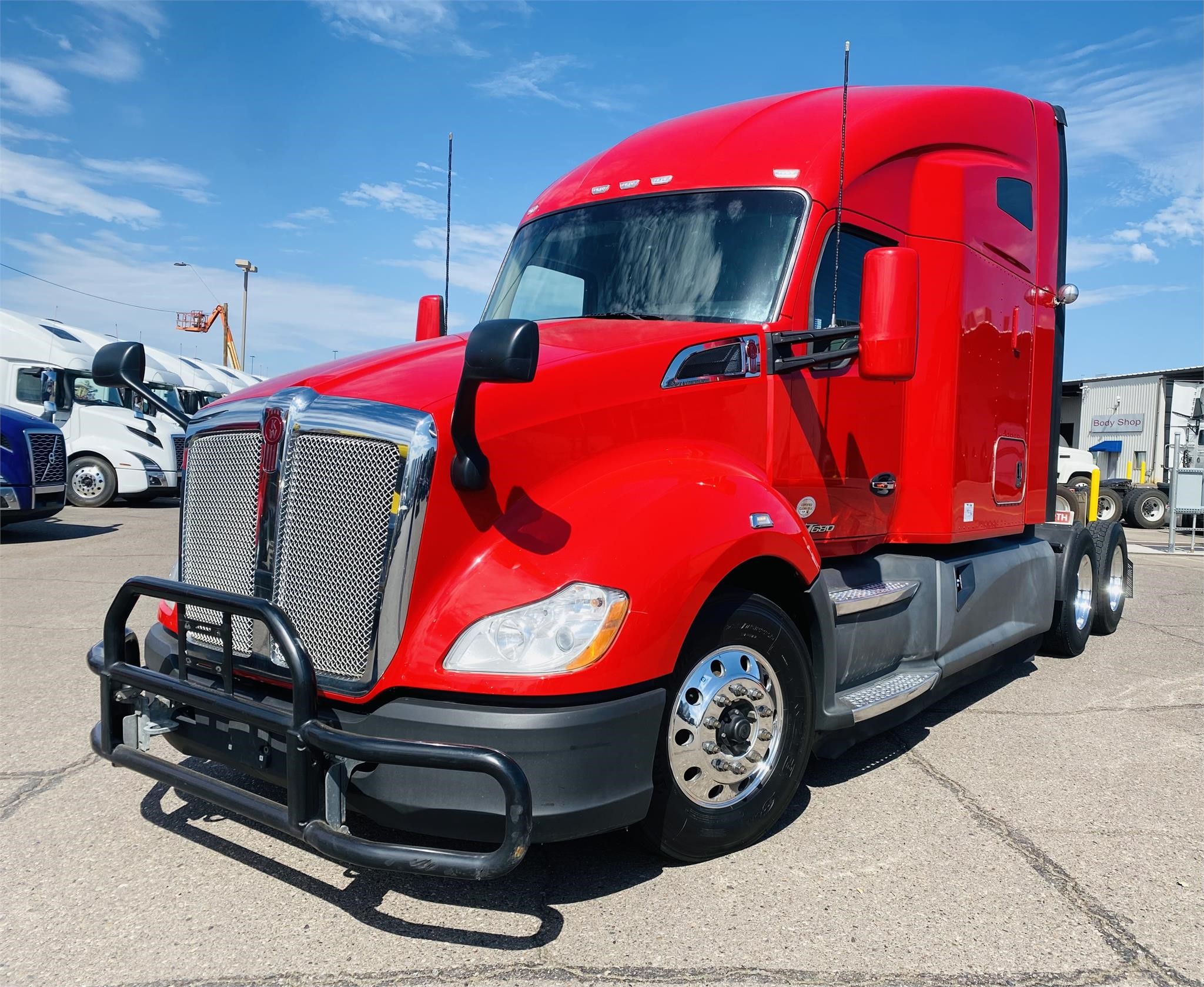 2020 KENWORTH T680 - image 1 of 6