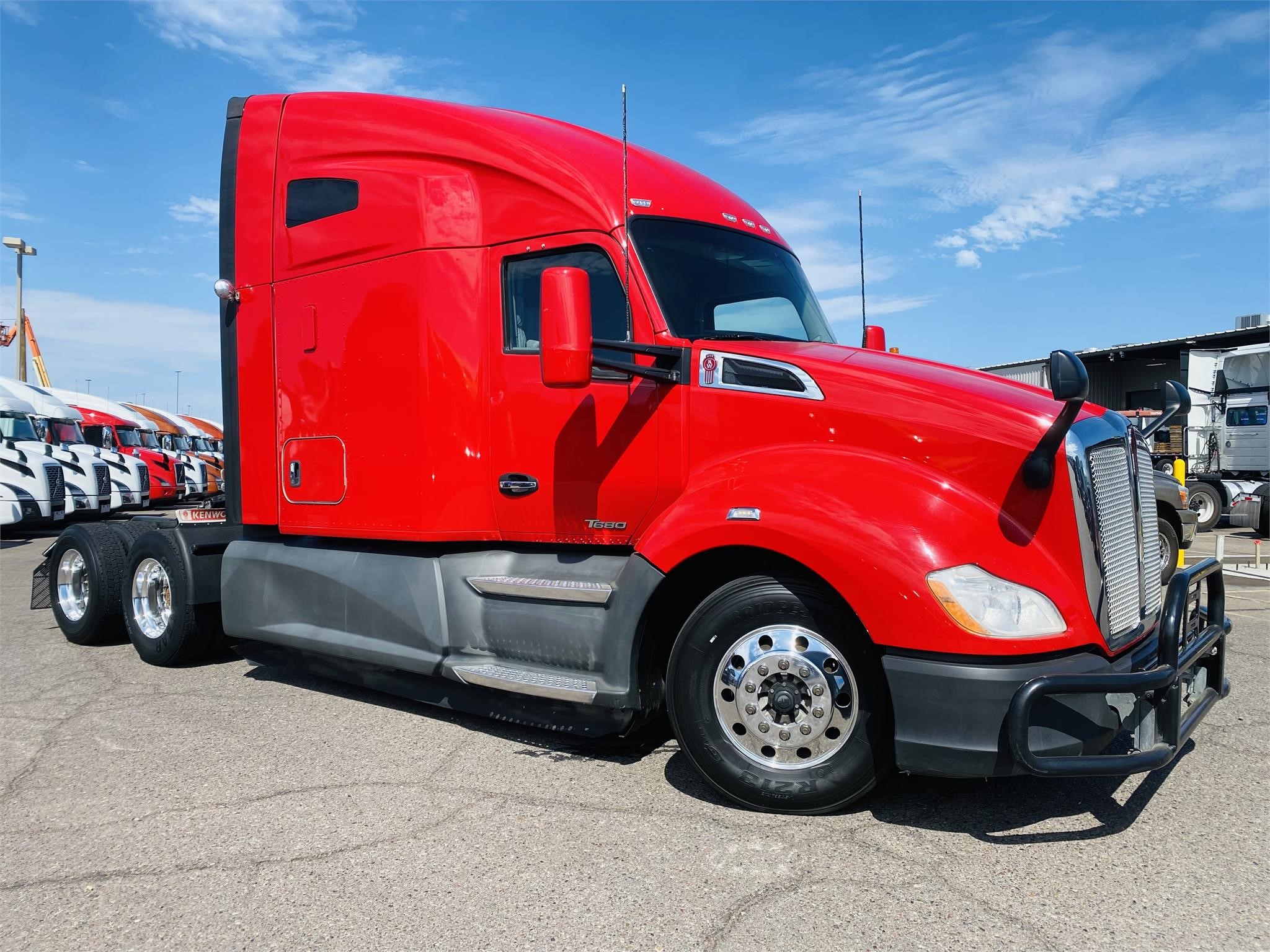 2020 KENWORTH T680 - image 4 of 6