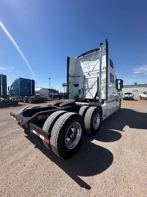 2025 VOLVO VNL64T860 - image 6 of 6