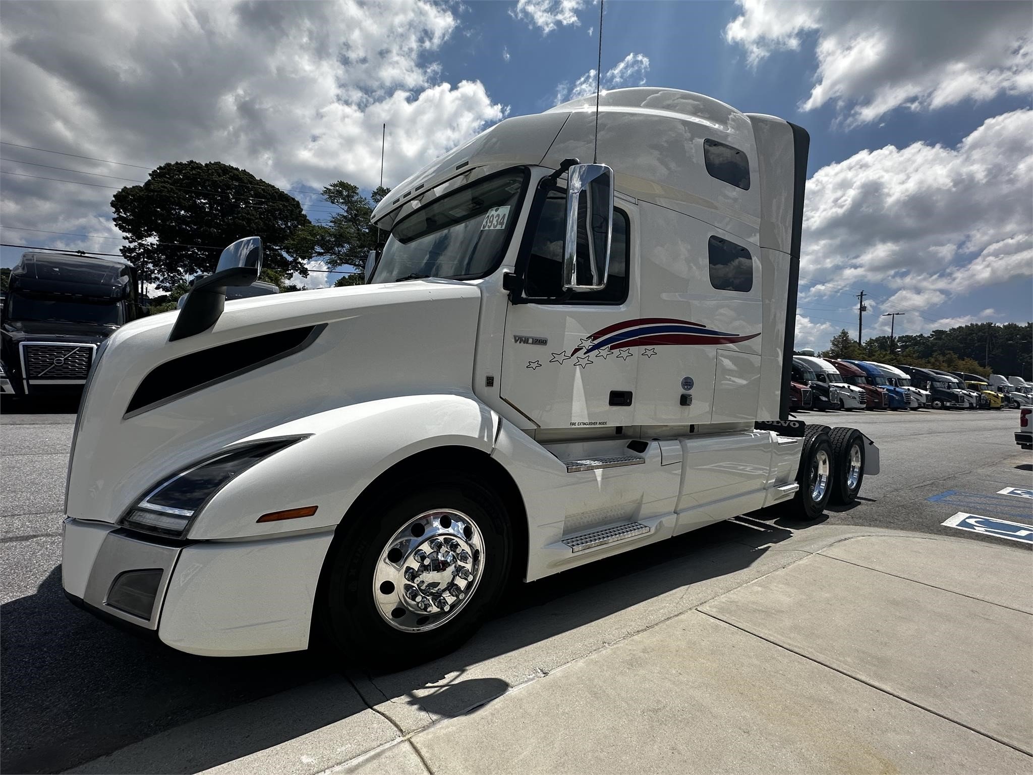 2022 VOLVO VNL64T760 - image 6 of 6