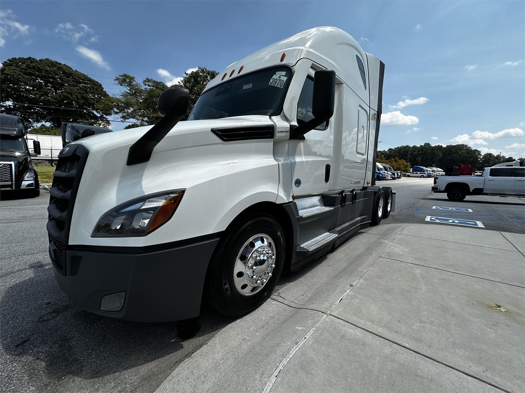 2020 FREIGHTLINER CASCADIA 126 - image 6 of 6