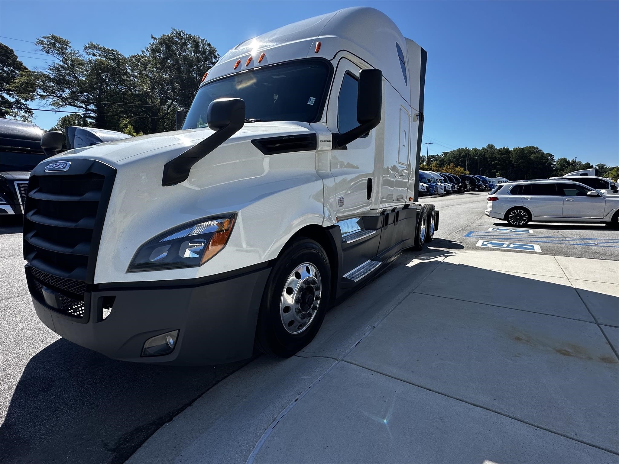 2020 FREIGHTLINER CASCADIA 126 - image 6 of 6