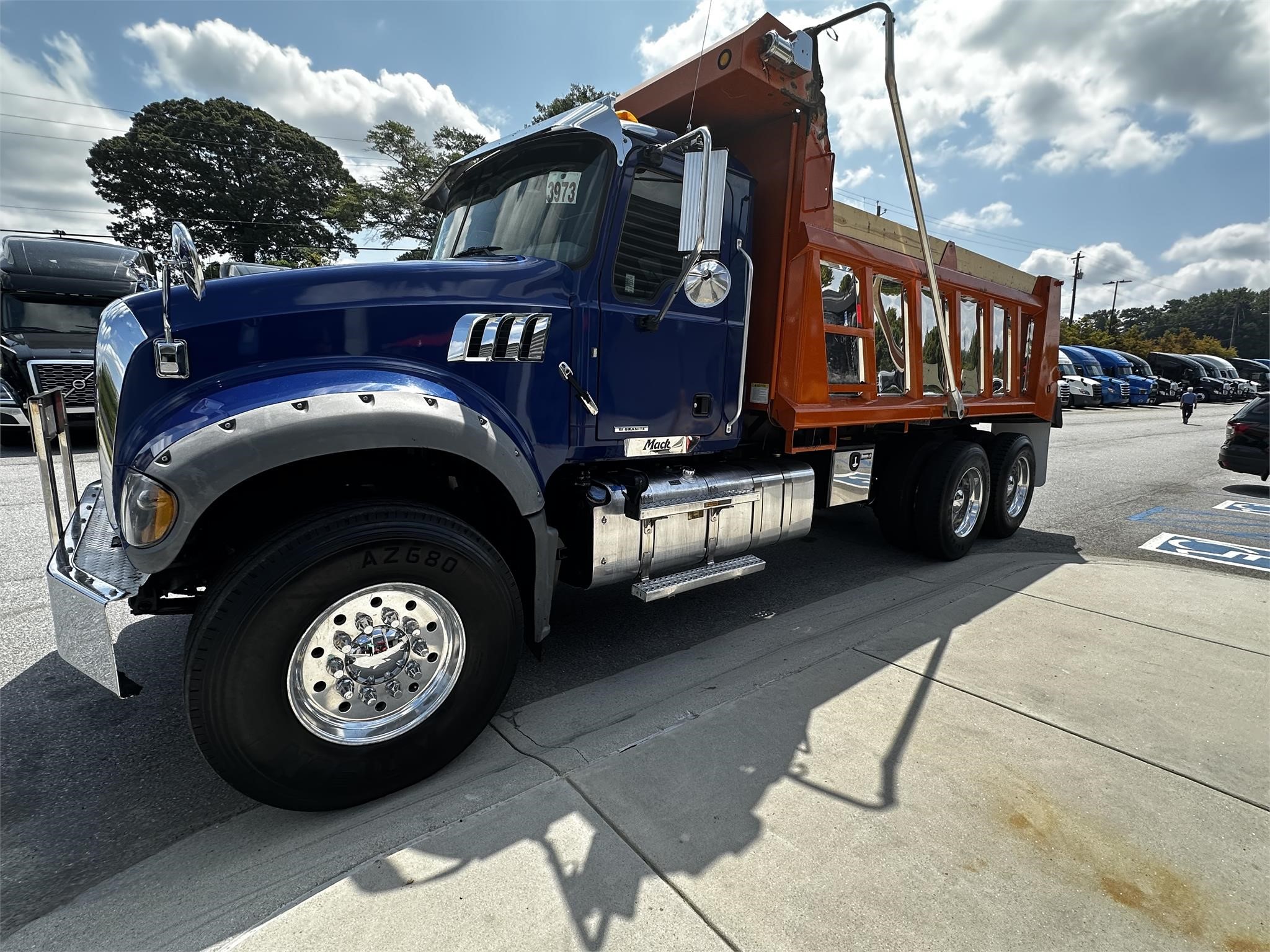 2020 MACK GRANITE 64FR - image 5 of 6