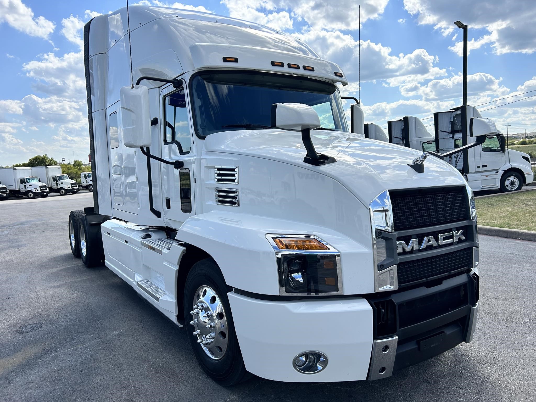 2020 MACK ANTHEM 64T - image 6 of 6