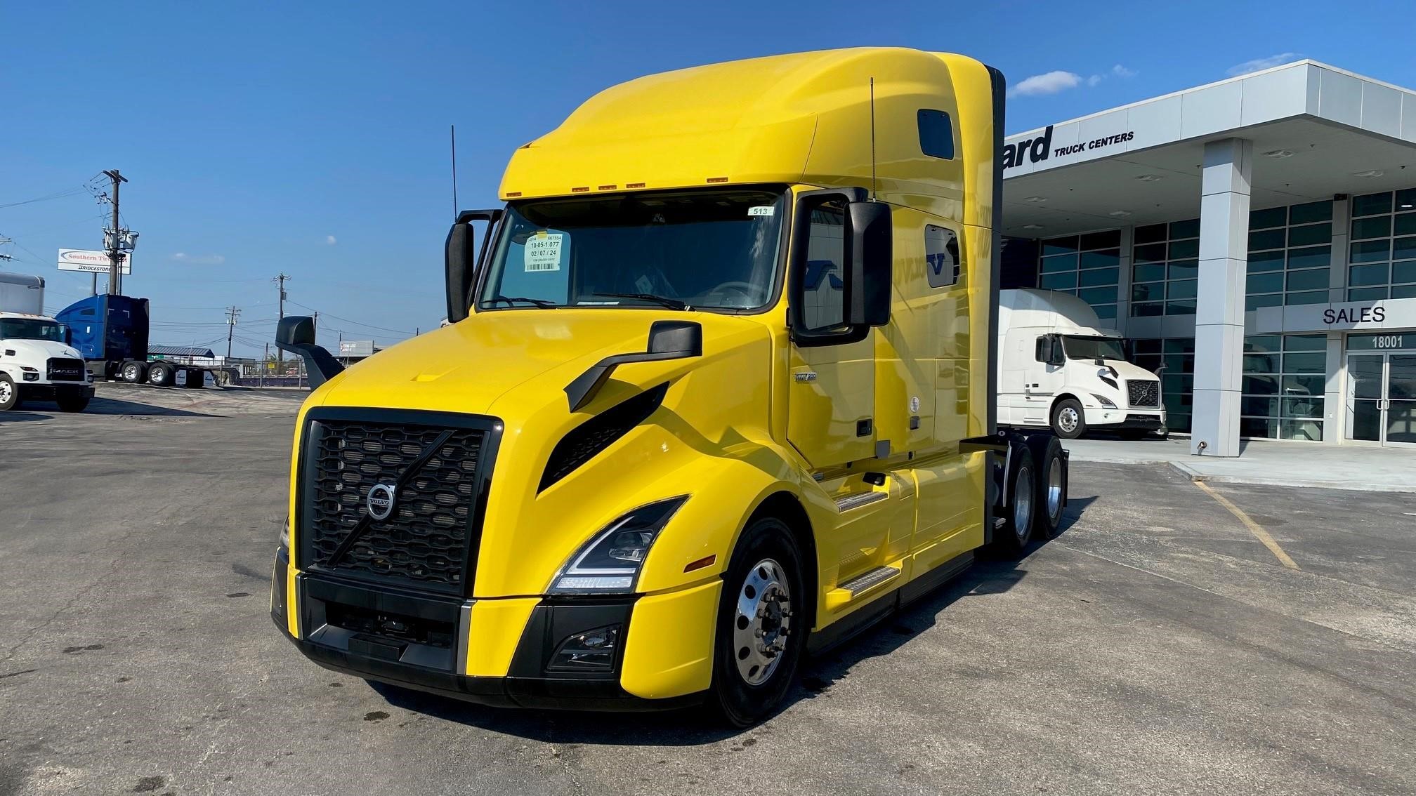 2025 VOLVO VNL64T760 - image 1 of 6