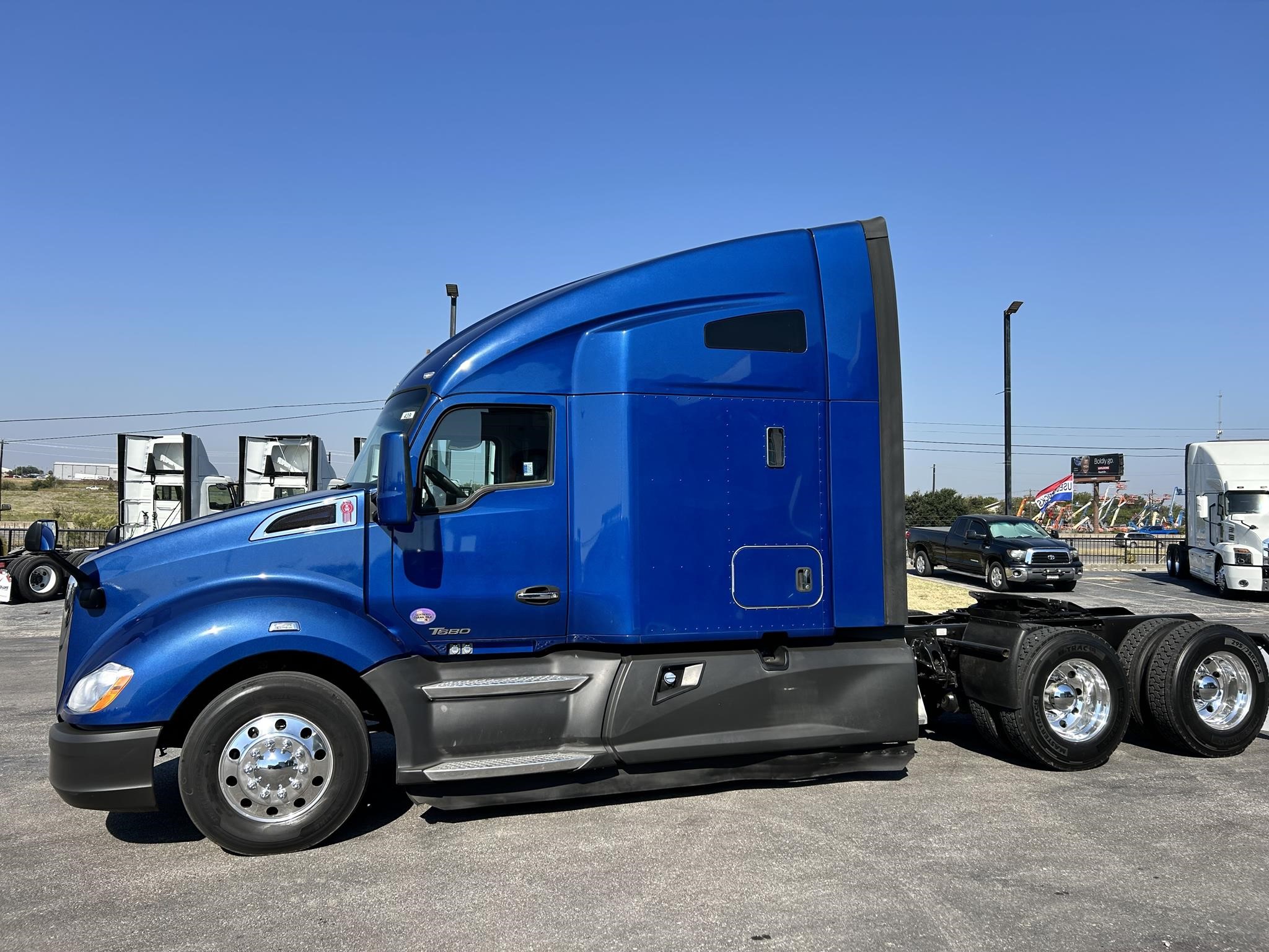 2021 KENWORTH T680 - image 2 of 6