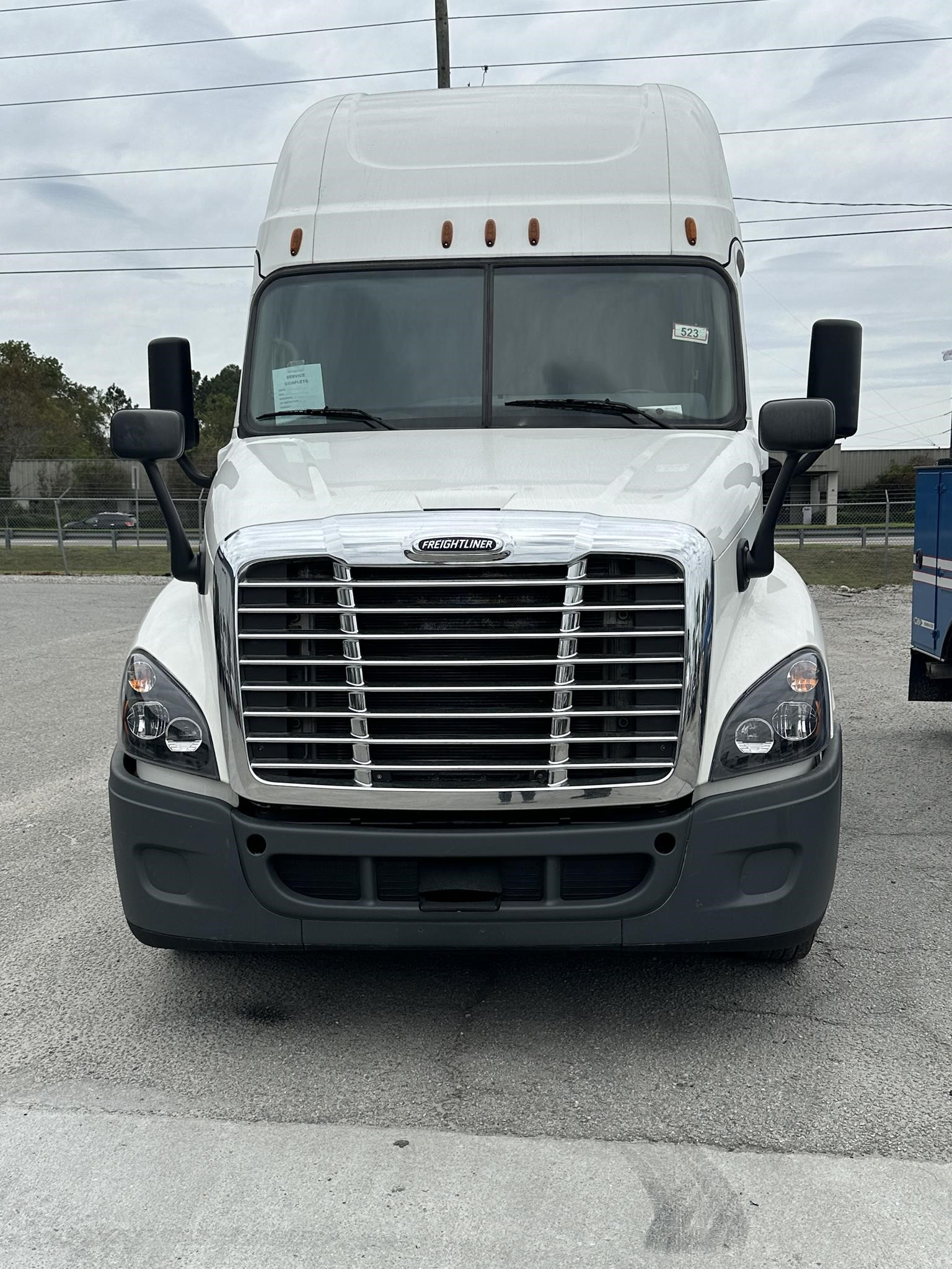 2019 FREIGHTLINER CASCADIA 125 - image 2 of 6