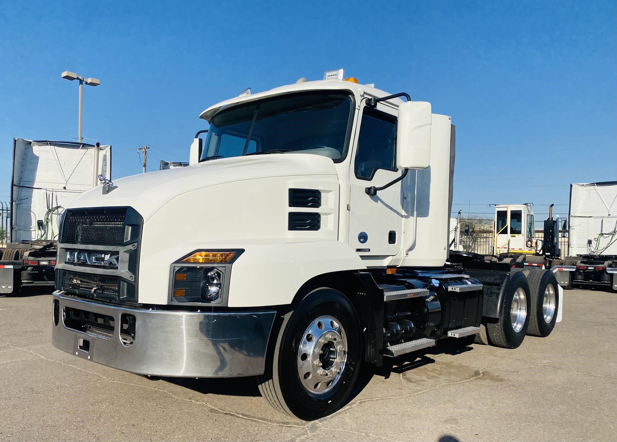 2019 MACK ANTHEM 64T - image 1 of 6