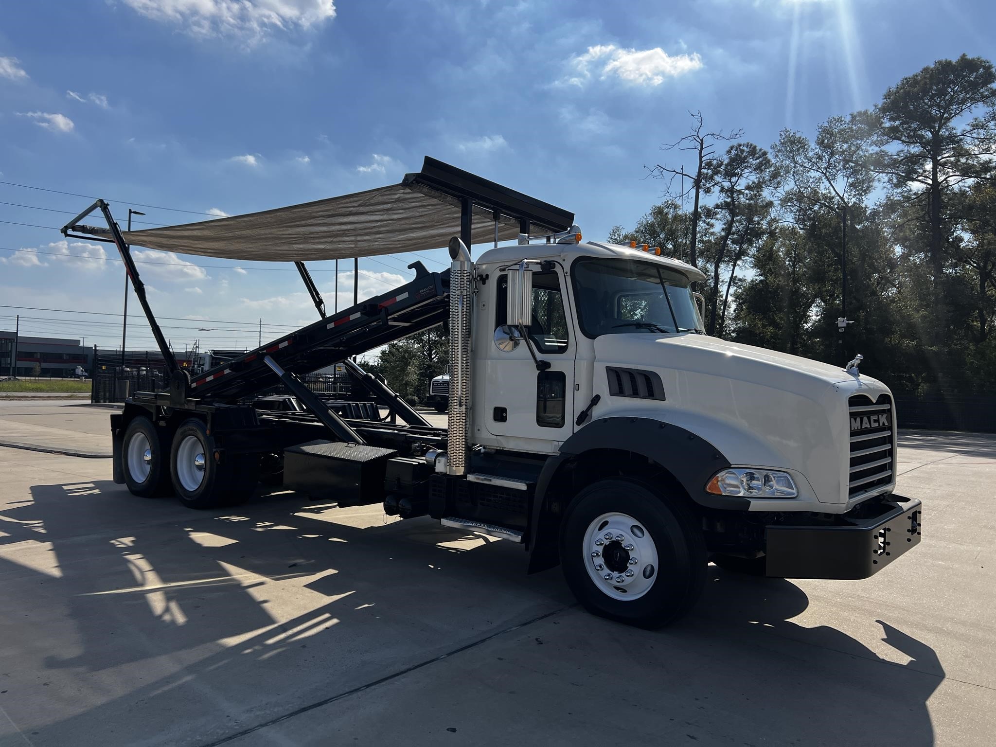 2021 MACK GRANITE 64BR - image 3 of 6