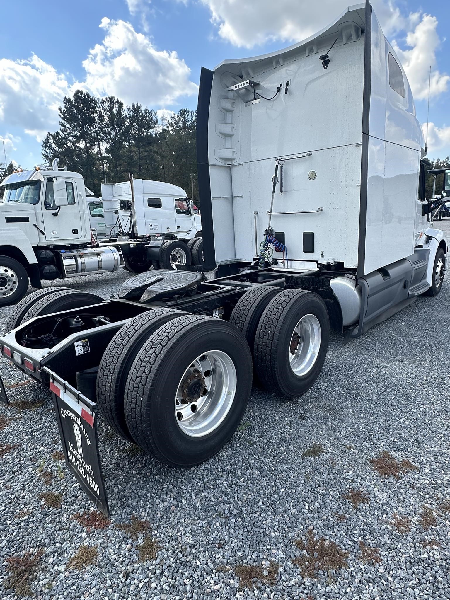 2020 PETERBILT 579 - image 5 of 6