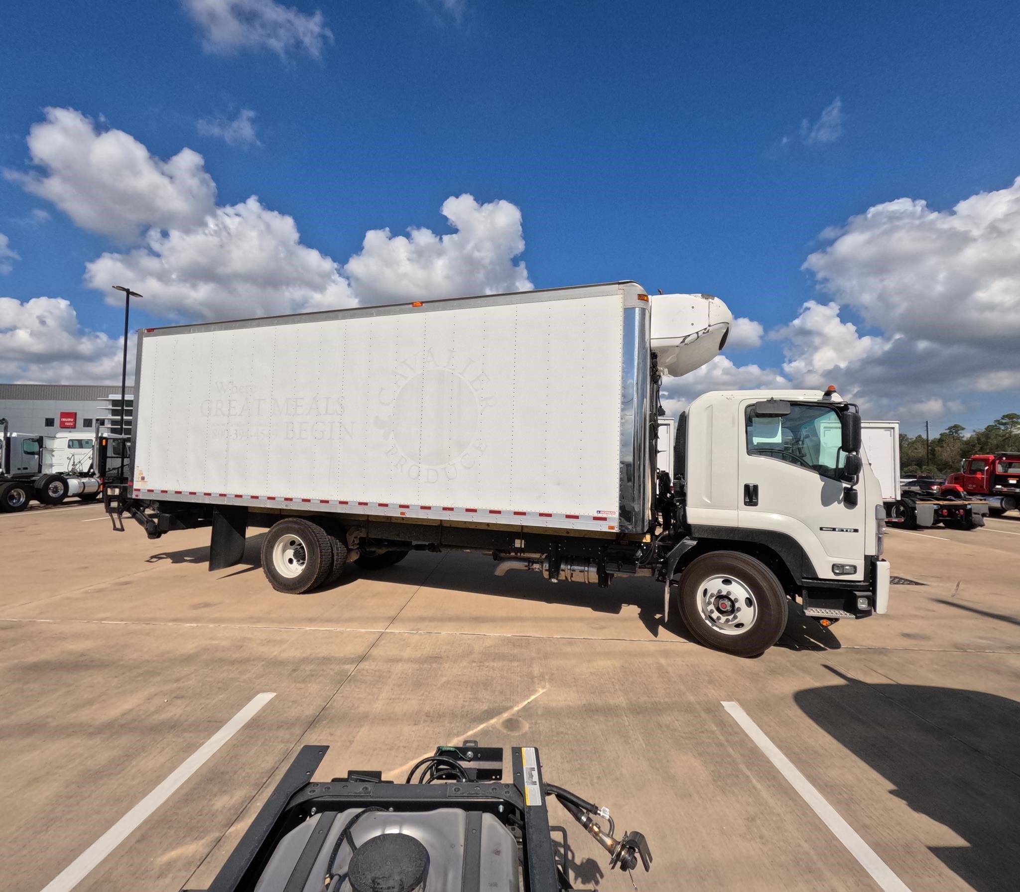 2025 ISUZU FTR - image 2 of 4