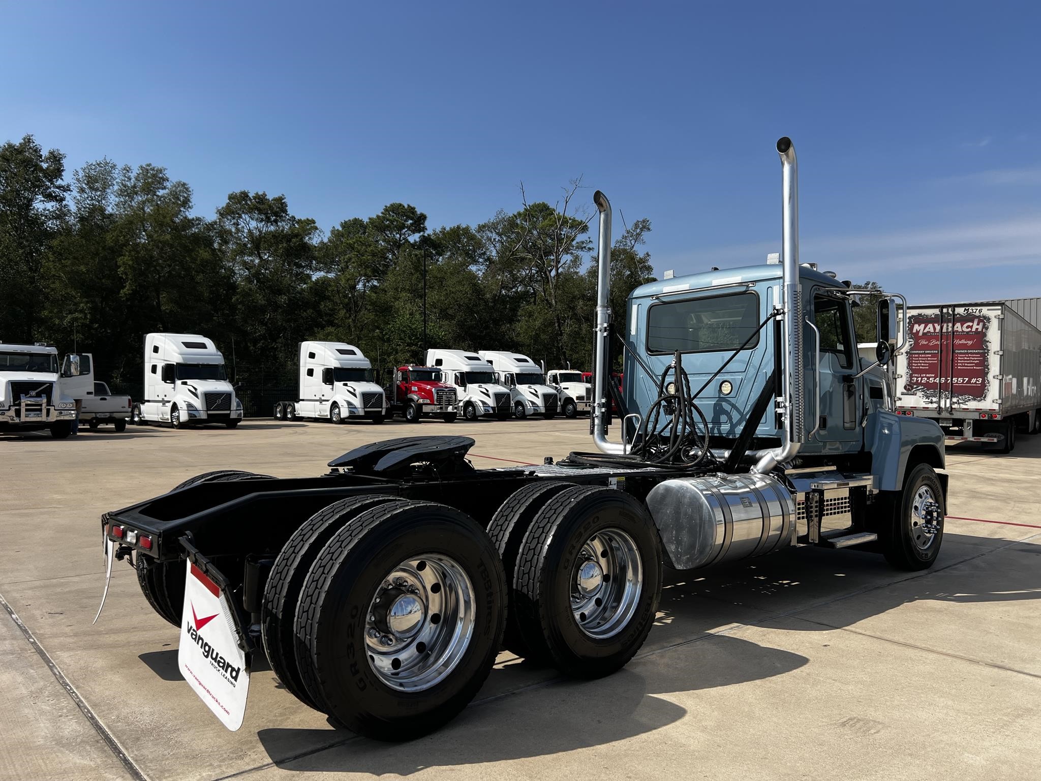 2020 MACK PINNACLE 64T - image 5 of 6