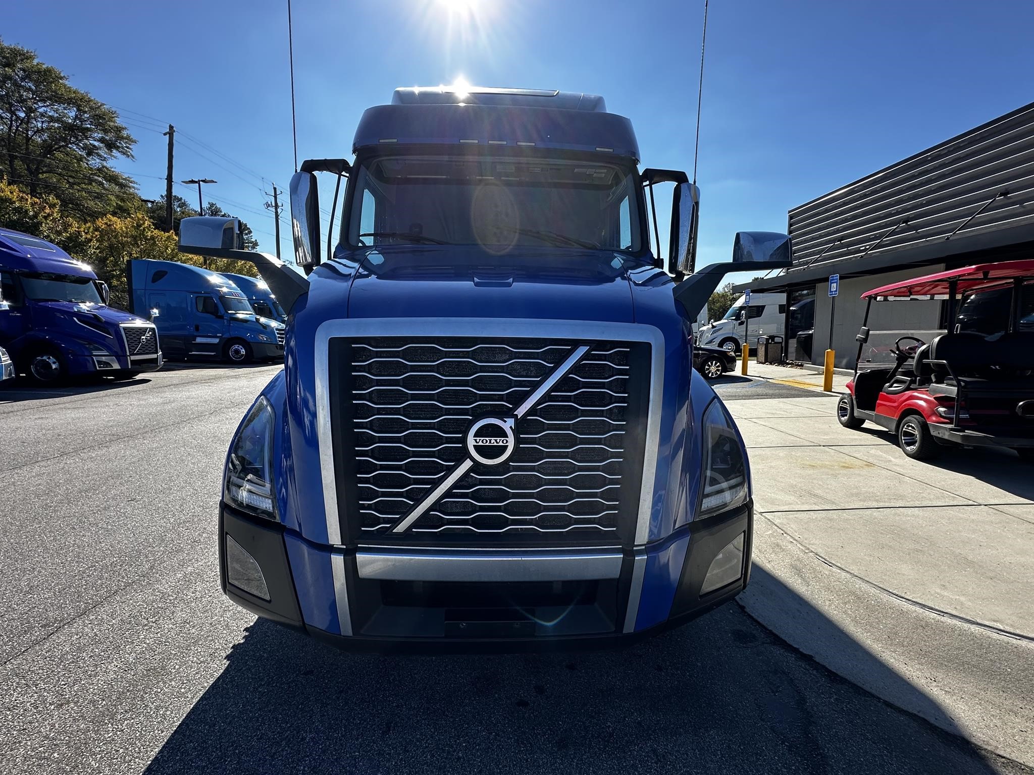 2021 VOLVO VNL64T860 - image 6 of 6