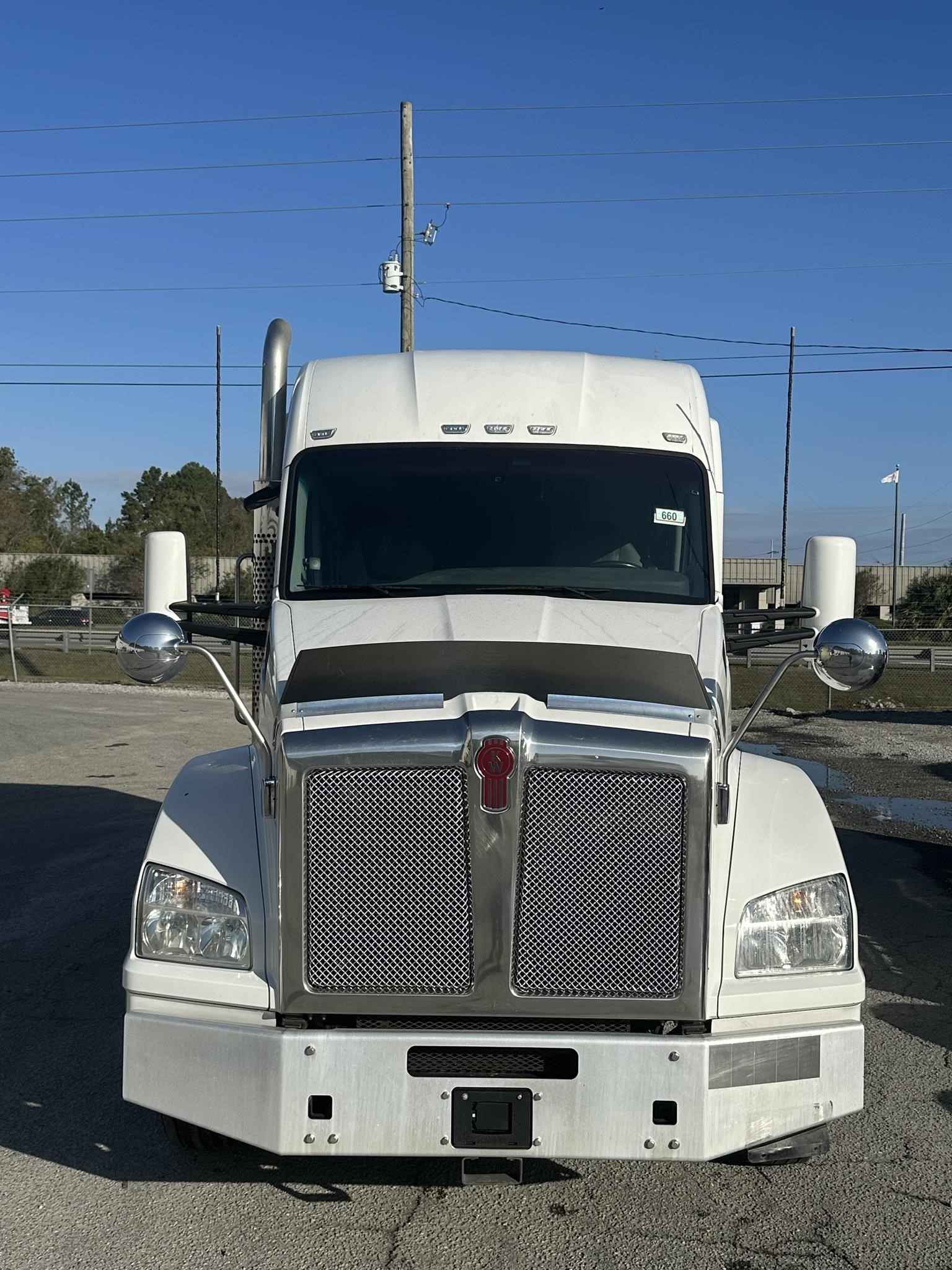 2020 KENWORTH T880 - image 2 of 6