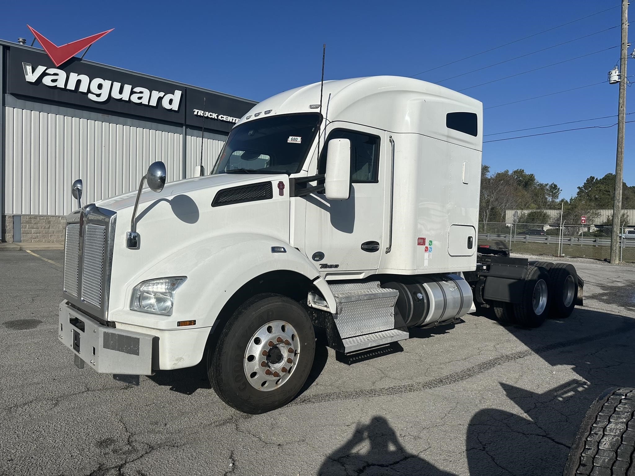 2020 KENWORTH T880 - image 1 of 6