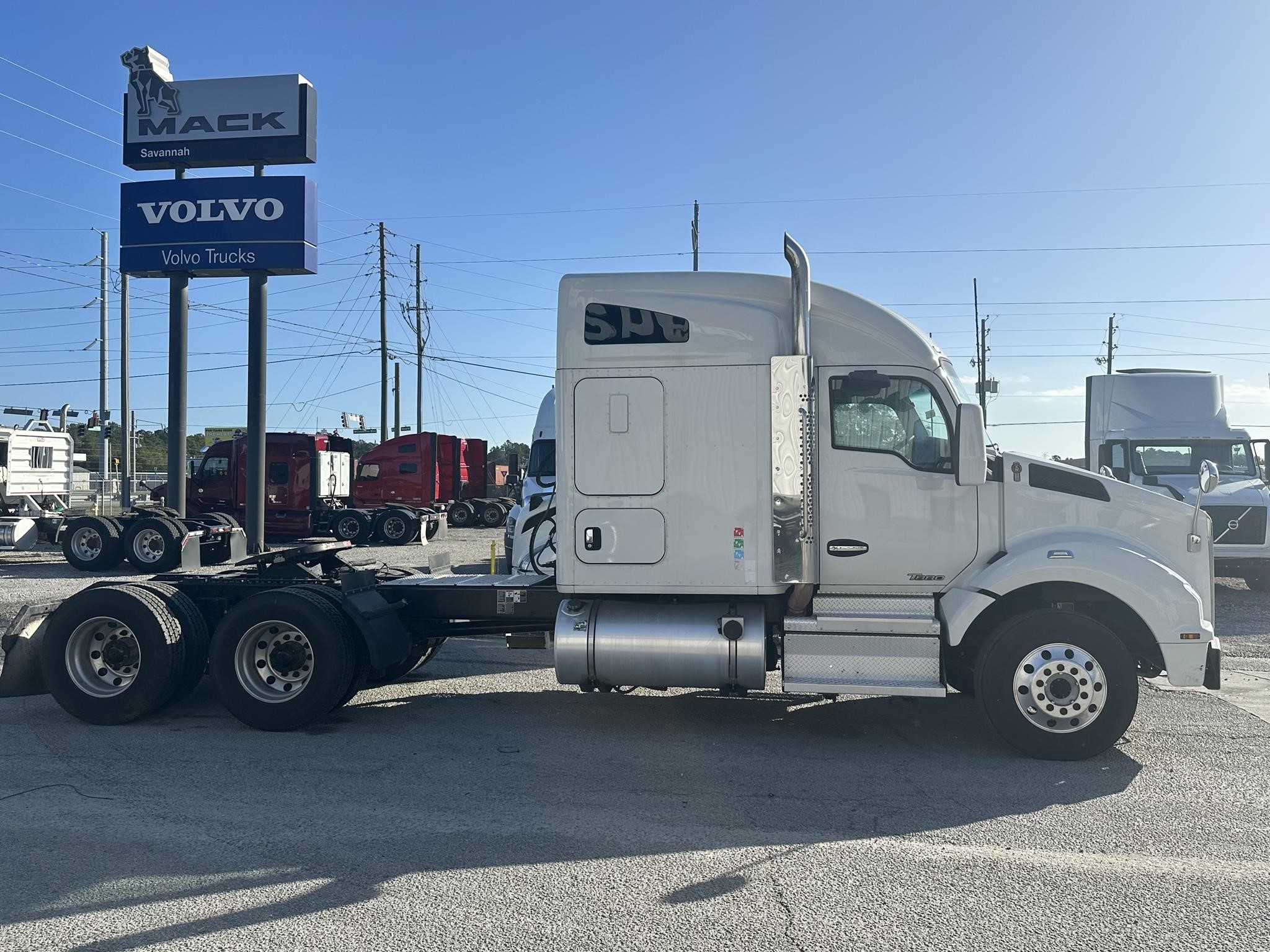 2020 KENWORTH T880 - image 4 of 6