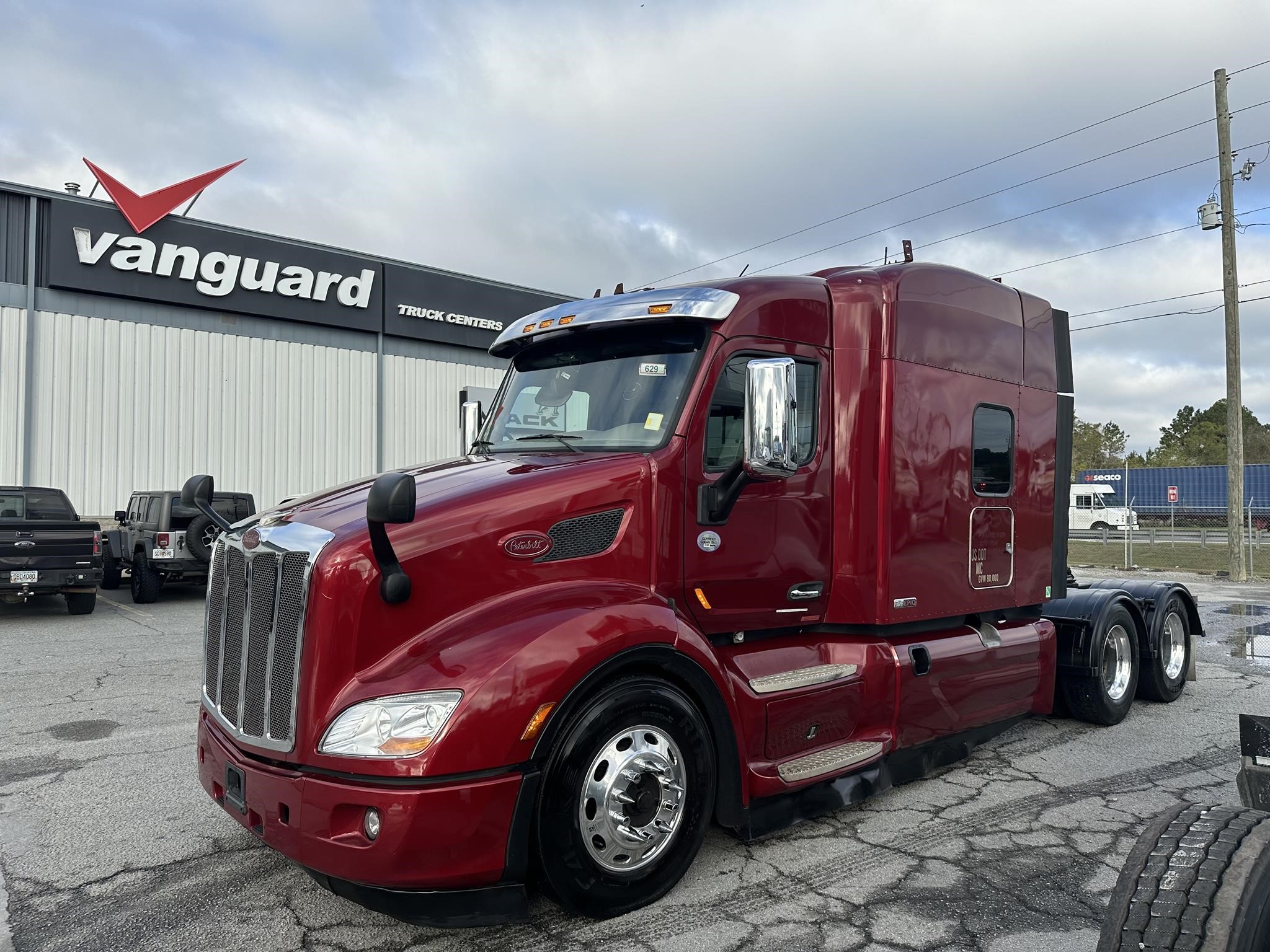 2017 PETERBILT 579 - image 1 of 6