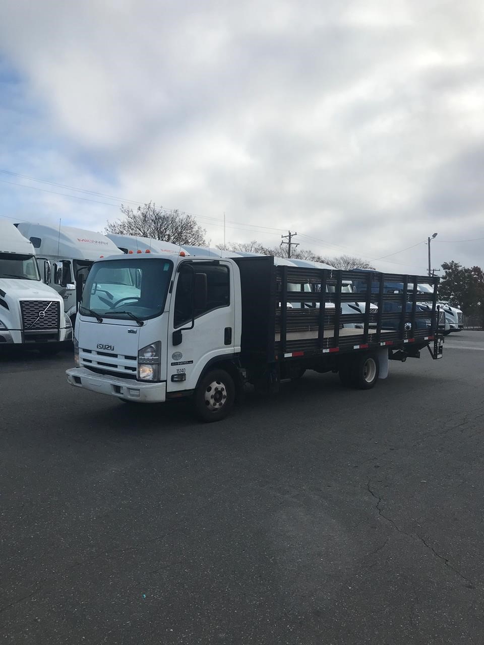 2015 ISUZU NPR HD - image 1 of 6