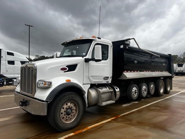 2023 PETERBILT 567 - image 1 of 6