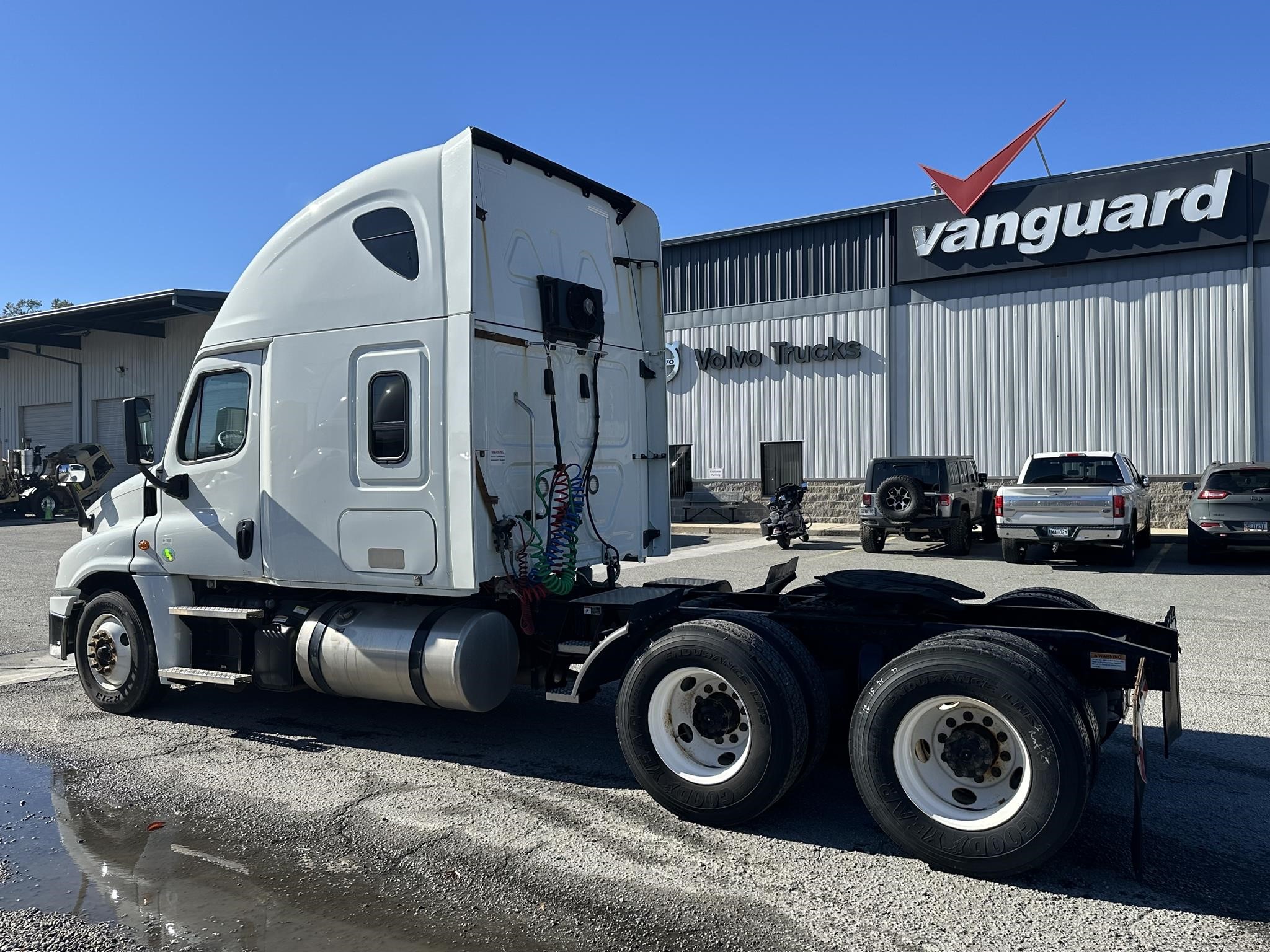 2020 FREIGHTLINER CASCADIA 126 - image 6 of 6