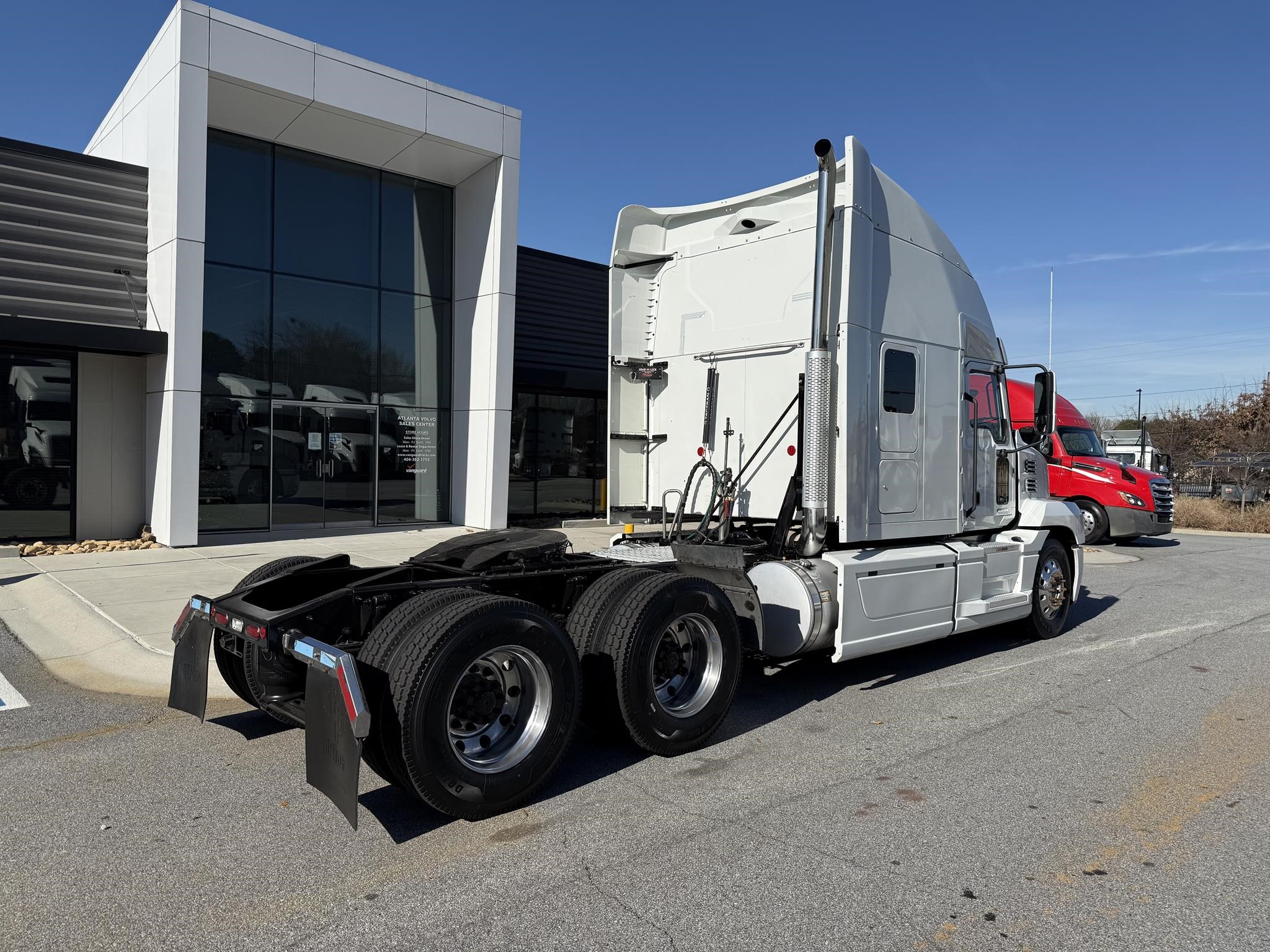 2023 MACK ANTHEM 64T - image 3 of 6