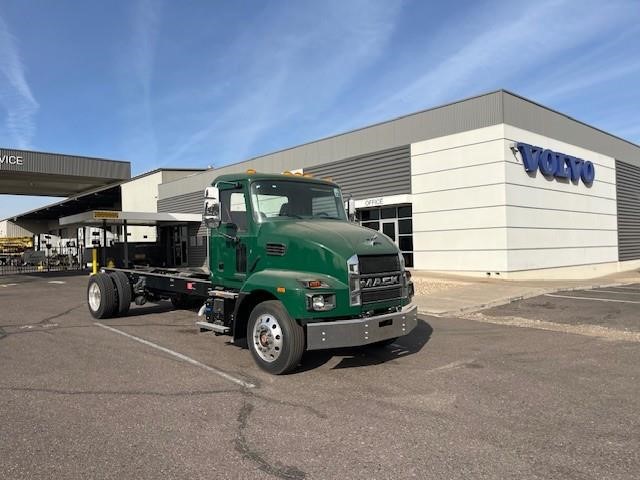 2025 MACK MD6 - image 1 of 6