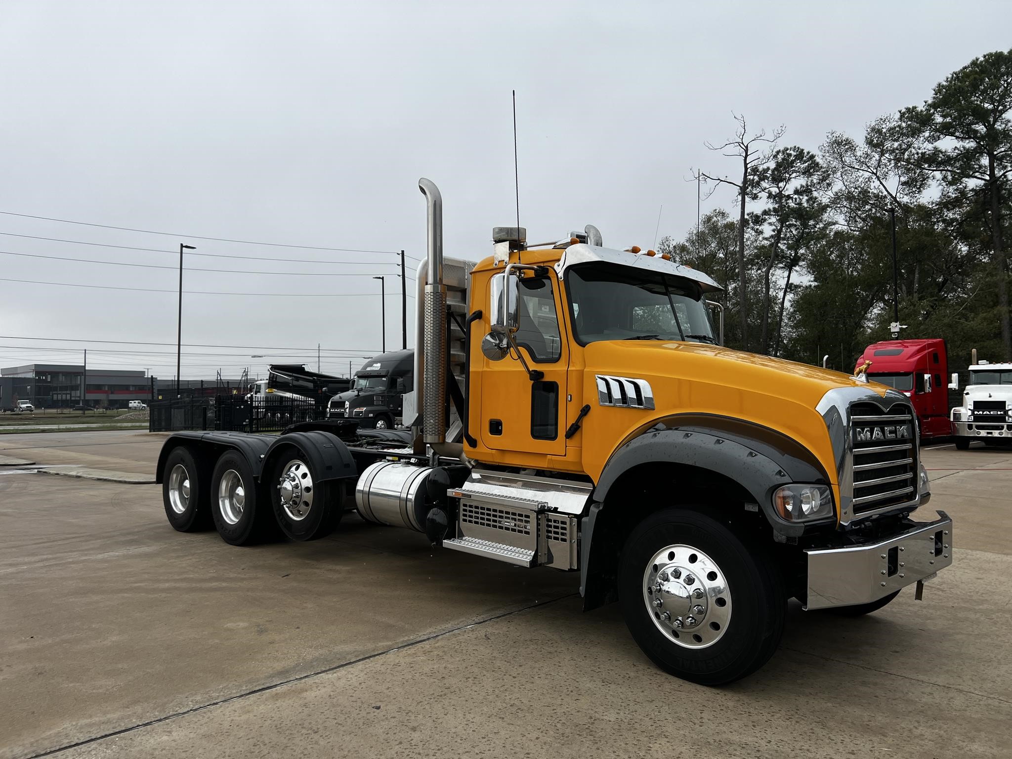 2023 MACK GRANITE 64FT - image 3 of 6