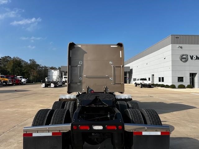 2020 PETERBILT 389 - image 6 of 6