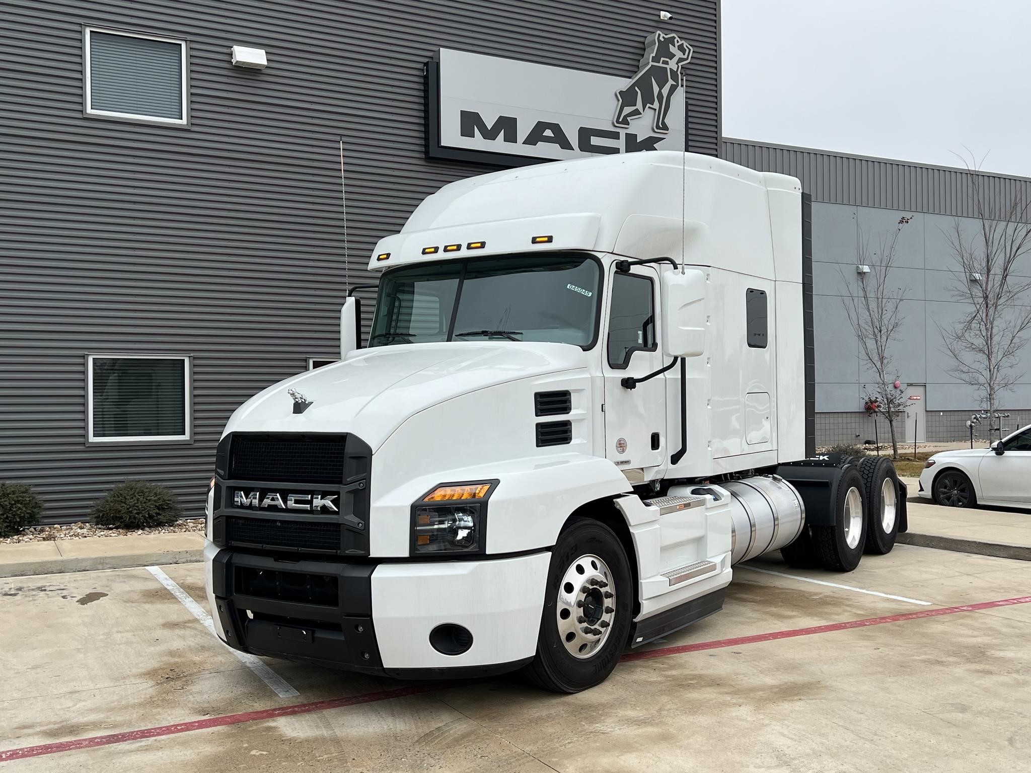 2024 MACK ANTHEM 64T - image 1 of 6