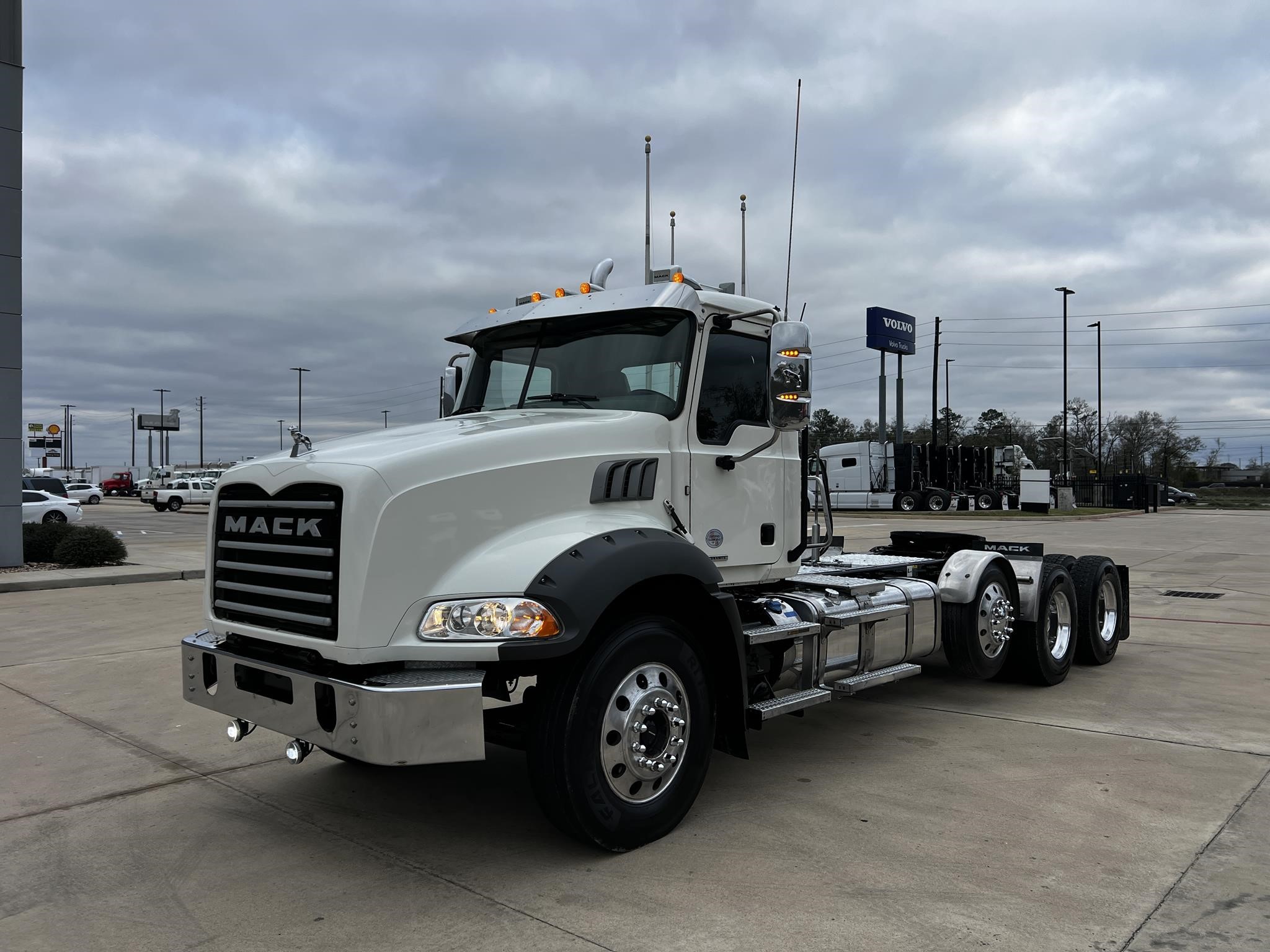 2020 MACK GRANITE 64BT - image 1 of 6