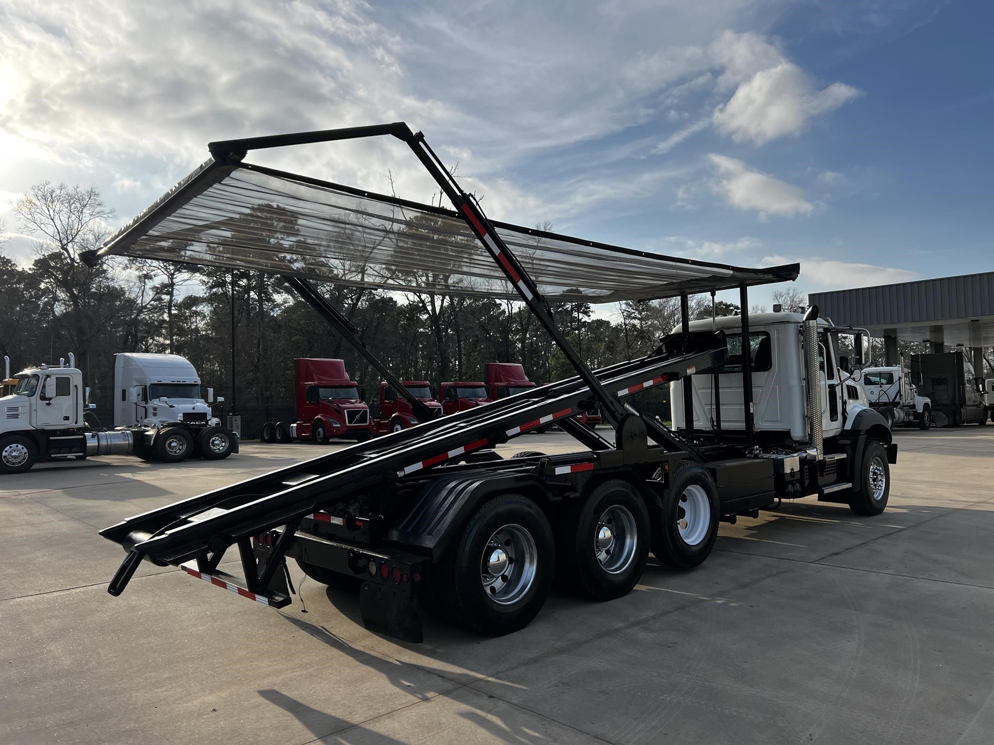 2019 MACK GRANITE 64BR - image 5 of 6