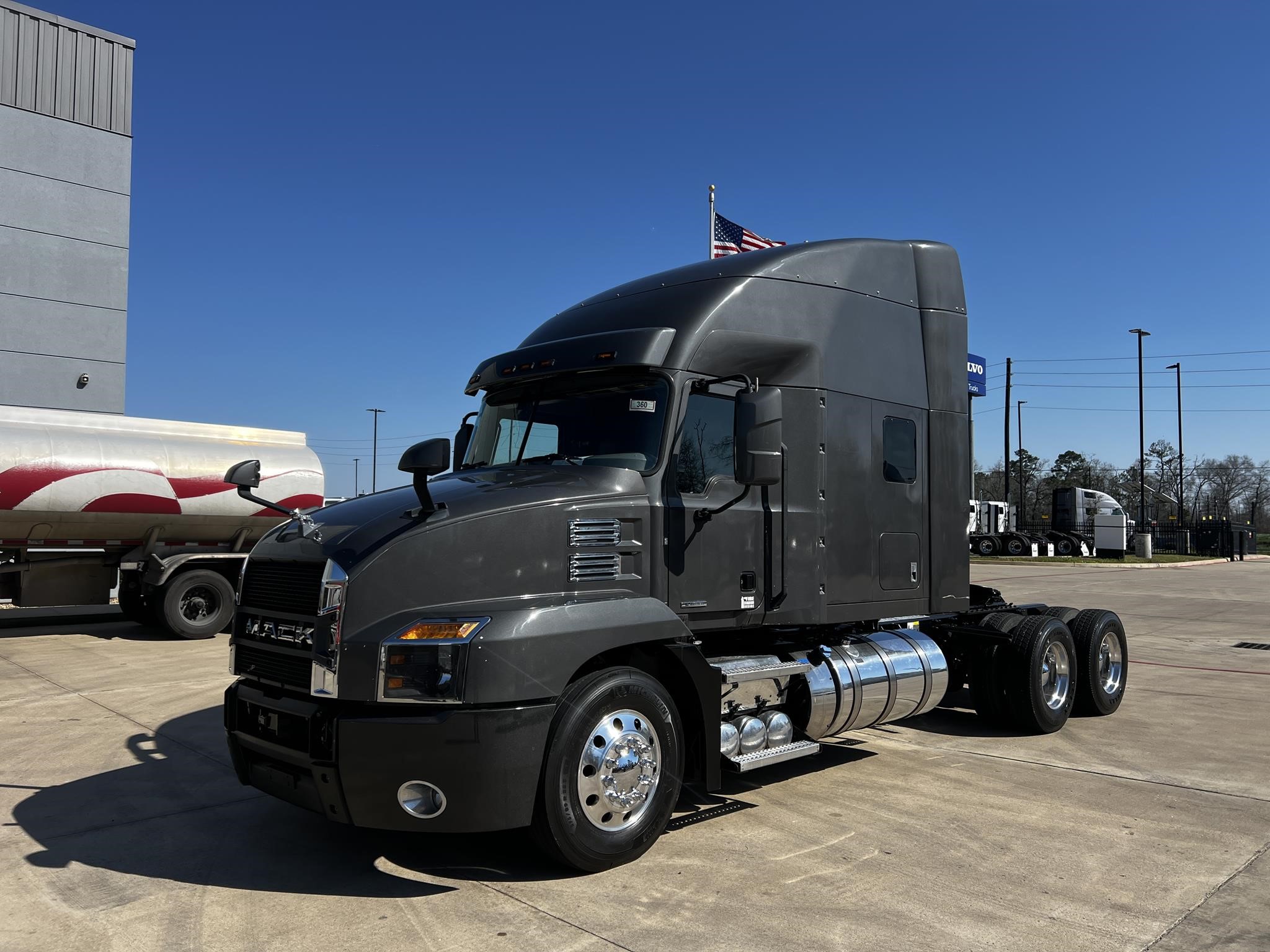 2020 MACK ANTHEM 64T - image 1 of 6