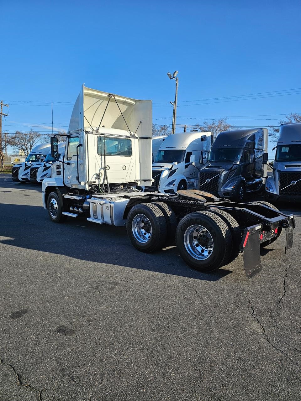 2020 MACK ANTHEM 64T - image 3 of 6