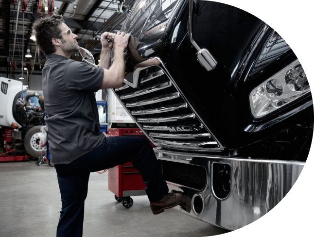 Let us manage your fleet, so you can maximize your business.