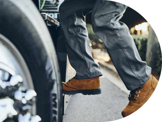 Vanguard Truck Centers Mobile truck service to keep your business moving